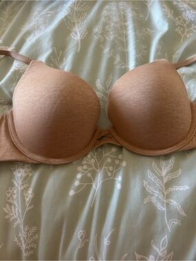 Victoria's Secret Beige/Nude Smooth Bra